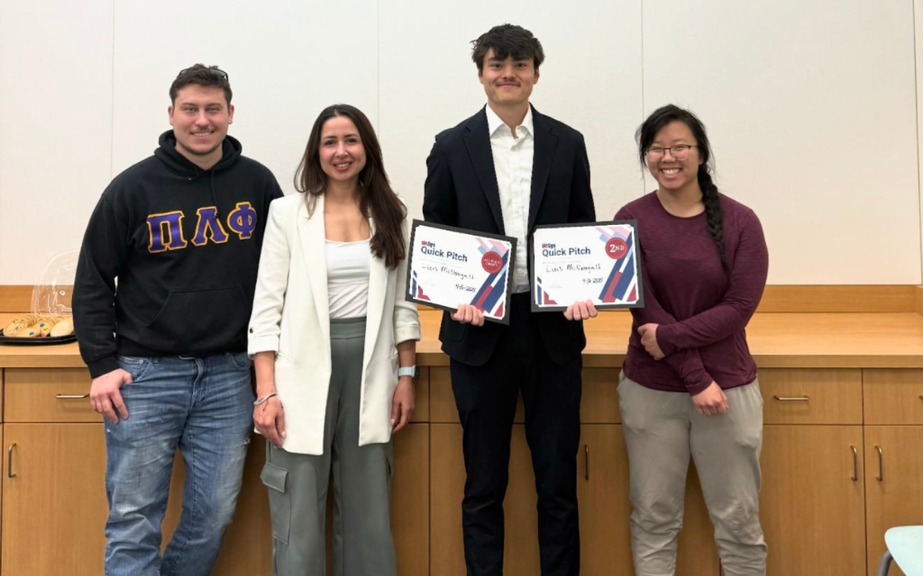 Luis (MS student) received People's choice award and 2nd place flash talk award.