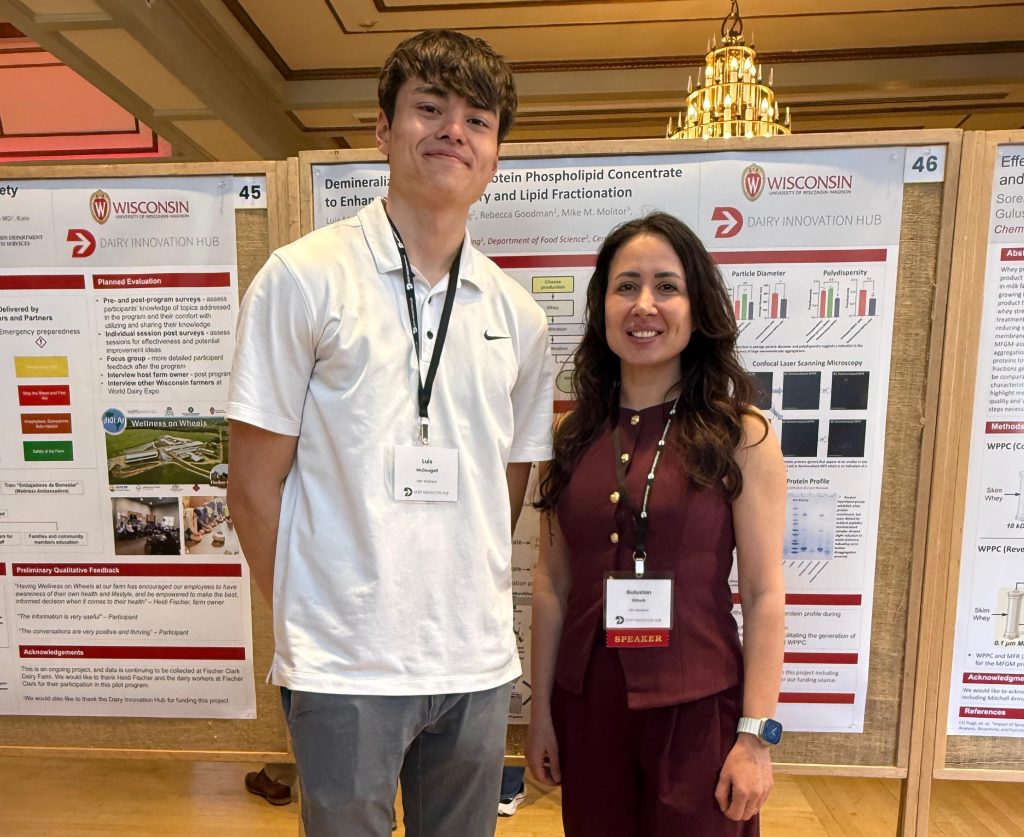 Luis (MS student) received the 1st place poster award.